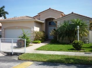 6263 SW 158th Pl, Miami, FL 33193