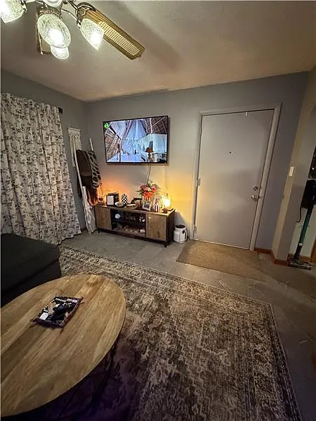 1 bed, $800 — Photo 3