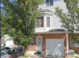 47 Amanda Ct, Staten Island, NY
