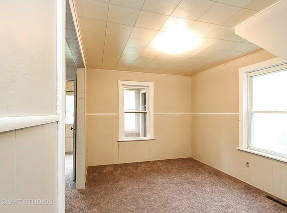 5th image of 506 Stewart Ave