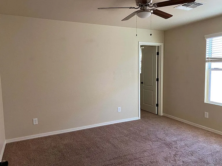 957 S Wallrade Ln — Photo 30