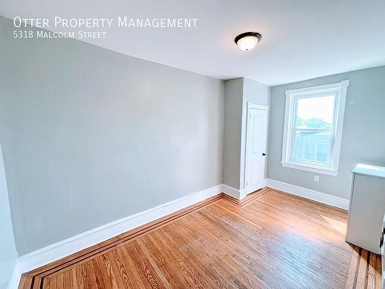5318 Malcolm St — Photo 25