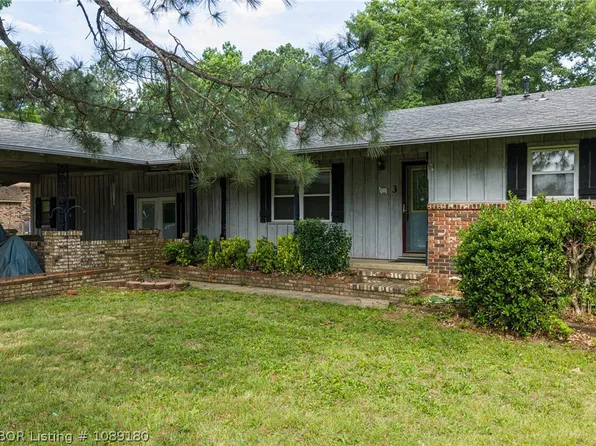 3 Hilltop Pl, Van Buren, AR 72956