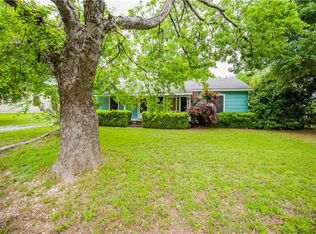 914 S Cedar Hill Rd, Cedar Hill, TX 75104