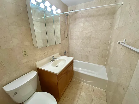 Rented by J PRESTON AND ASSOCIATES INC | media 18