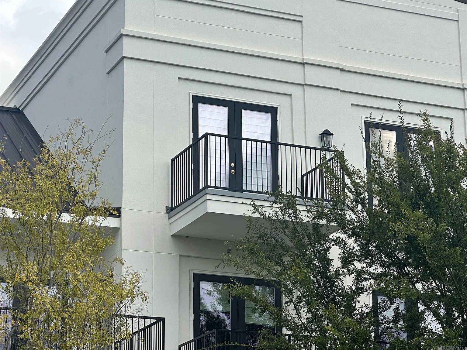 2 bed, 695 sqft, $1,525 — Photo 2