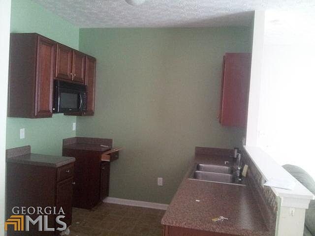 2nd image of 676 Georgetown Ln
