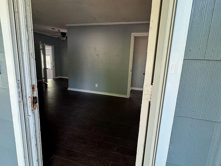 6 Sherwood Dr — Photo 2