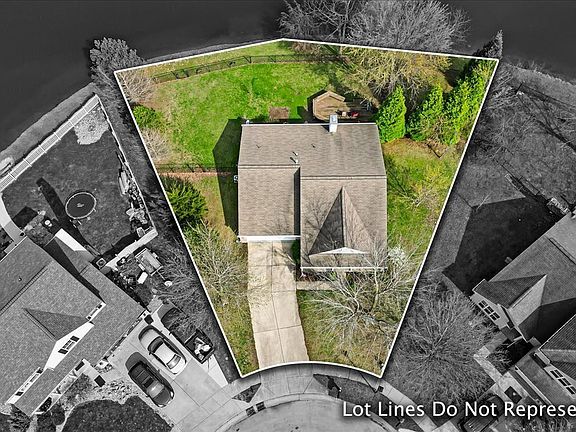 3rd image of 10407 Stillwell Ct