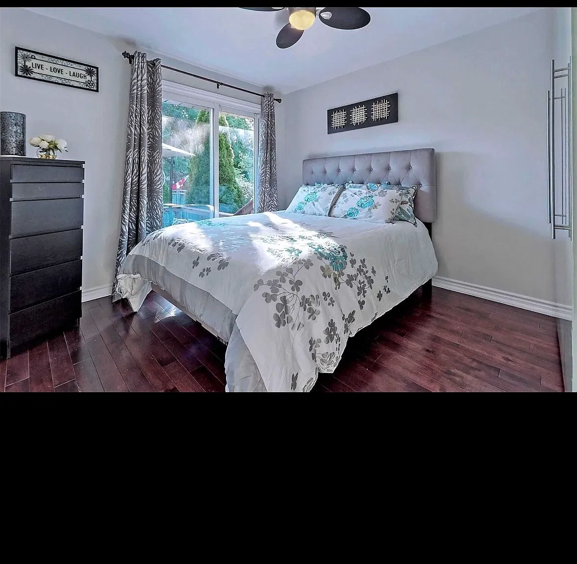 3 bed, 1.5 bath, 1000 sqft, $3,000 — Photo 1