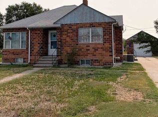 321 Circle Dr, Trenton, NE 69044