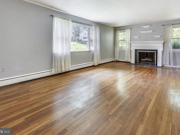 5th image of 8312 Woodhaven Blvd