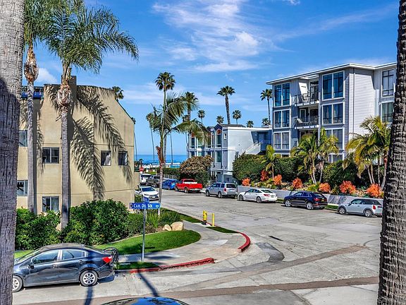 2nd image of 8121 Camino Del Sol Unit 201