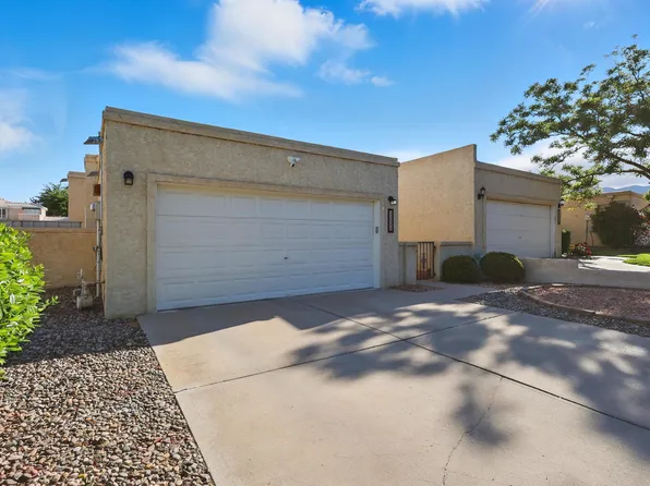 11009 Malaguena Ln NE, Albuquerque, NM 87111