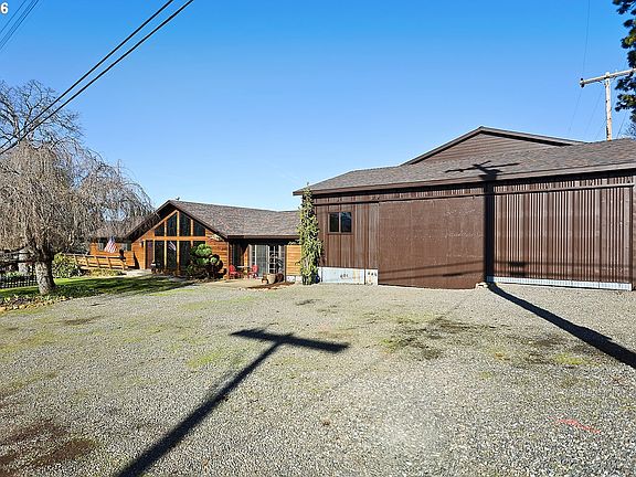 3rd image of 6370 Miller Rd