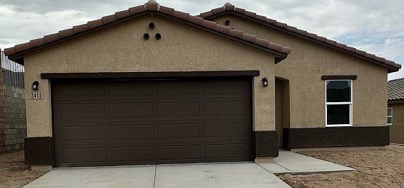 1st image of 2411 Vista Del Oro