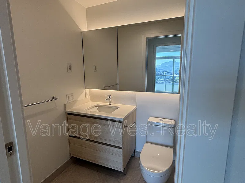 2 bed, 2.0 bath, $2,800 — Photo 3
