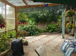 50 Easy St, Florence, OR 97439