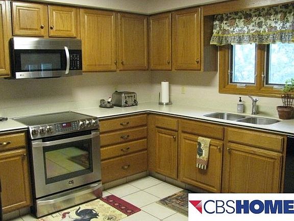 5th image of 9414 Kader Ct