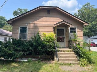 11026 E Iroquois Rd, Walkerton, IN 46574