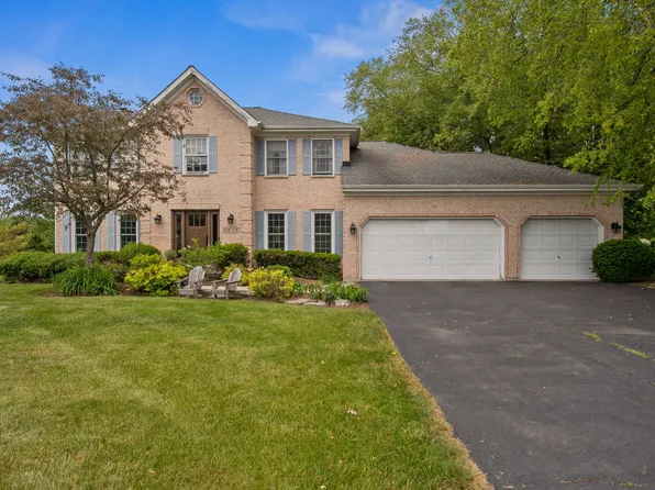 39W118 Baert Ln, Saint Charles, IL 60175