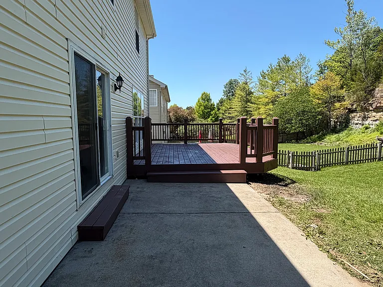 917 Emerald Oaks Ct — Photo 32