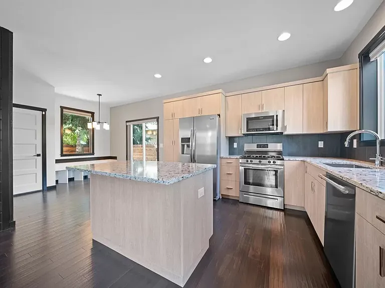 6509 SE 62nd Ave — Photo 10