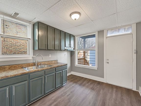 5th image of 738 E Marquette Rd #3