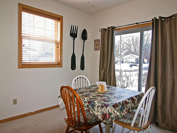 4th image of 8704 N Bay Dr