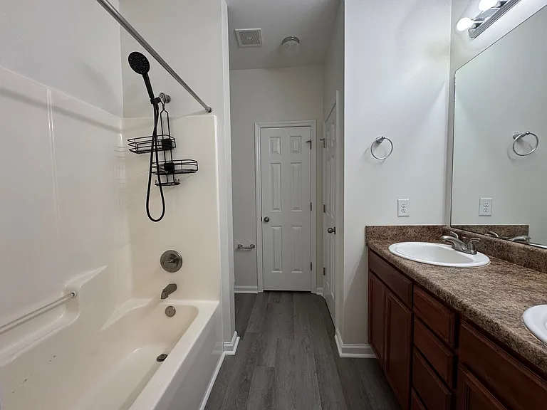 214 Glenhaven Ln — Photo 21