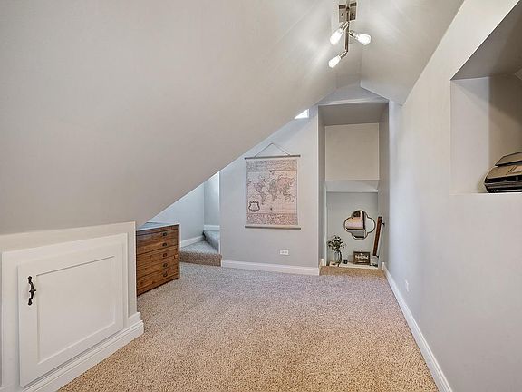 3rd image of 9323 S Claremont Ave