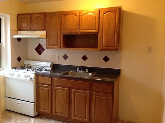 3rd image of 68 Elmwood Ave APT N