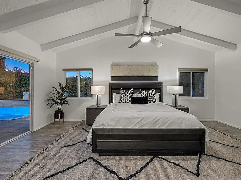 73940 Flagstone Ln — Photo 10