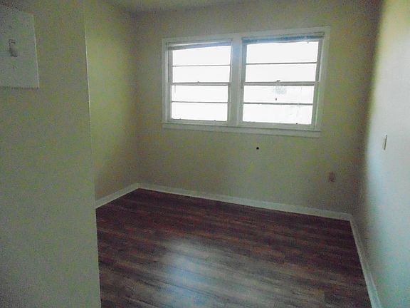 4th image of 3465 Van Buren St