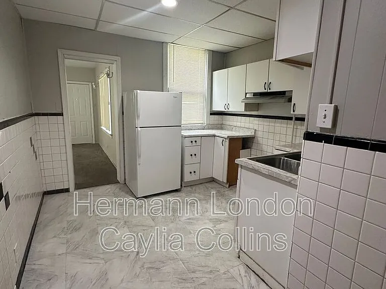4642 Farlin Ave #1F — Photo 6