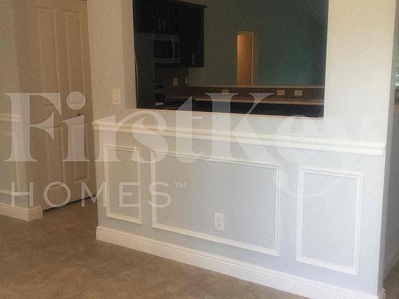 4th image of 328 SW Ridgecrest Dr