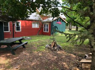 906 W Oak St, Vassar, MI