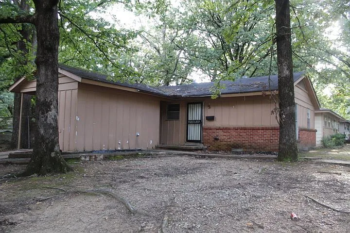1 Sheffield Dr