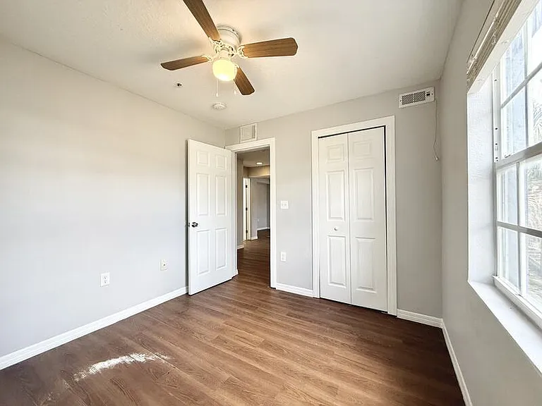 425 F St #2 — Photo 20