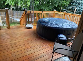 27 Argonne St, Johnston, RI 02919