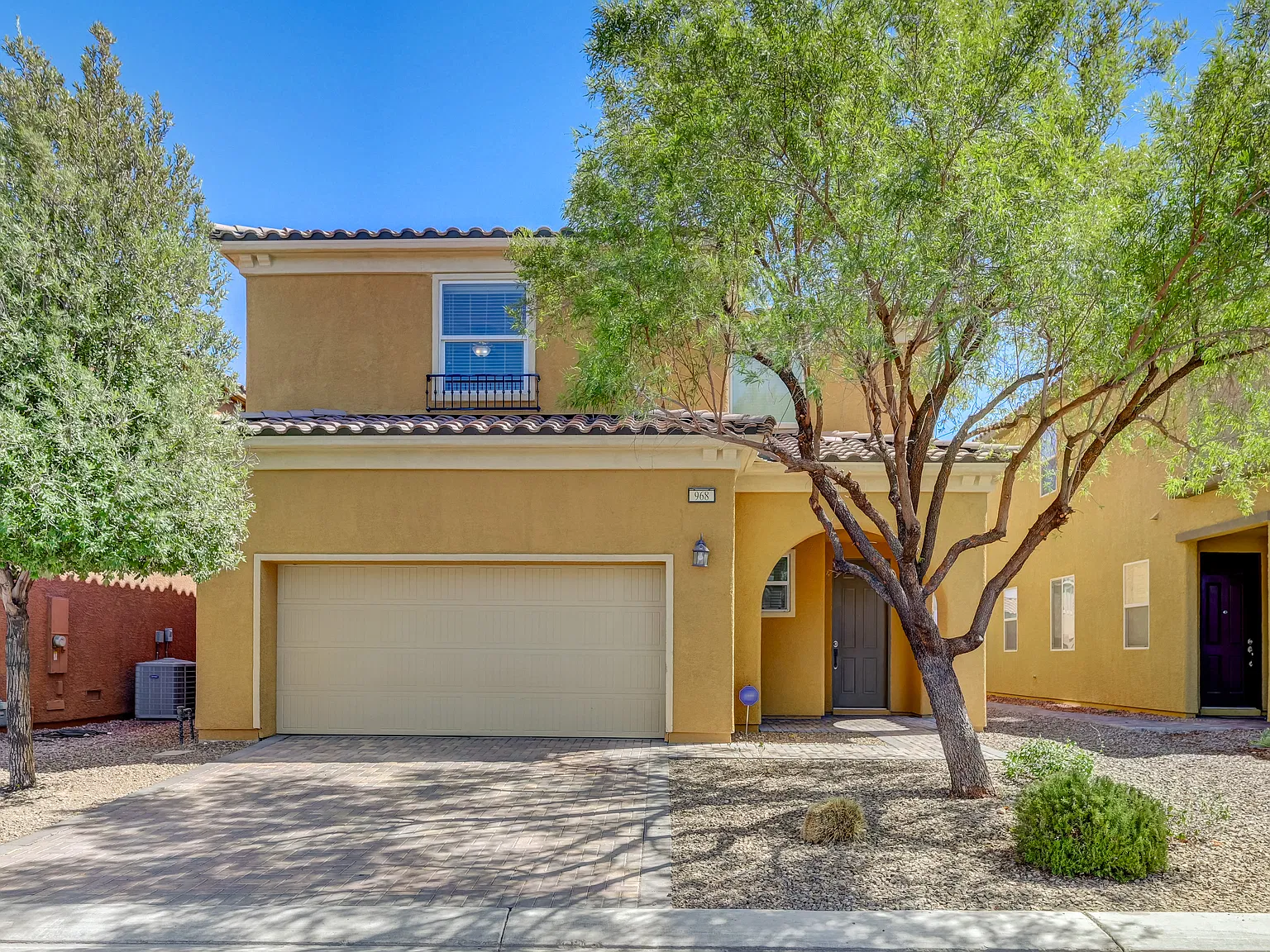 4 bed, 2.5 bath, 2431 sqft, $2,195 — Photo 2