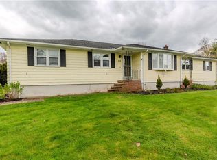 62 Canonchet Trl, Cranston, RI 02921