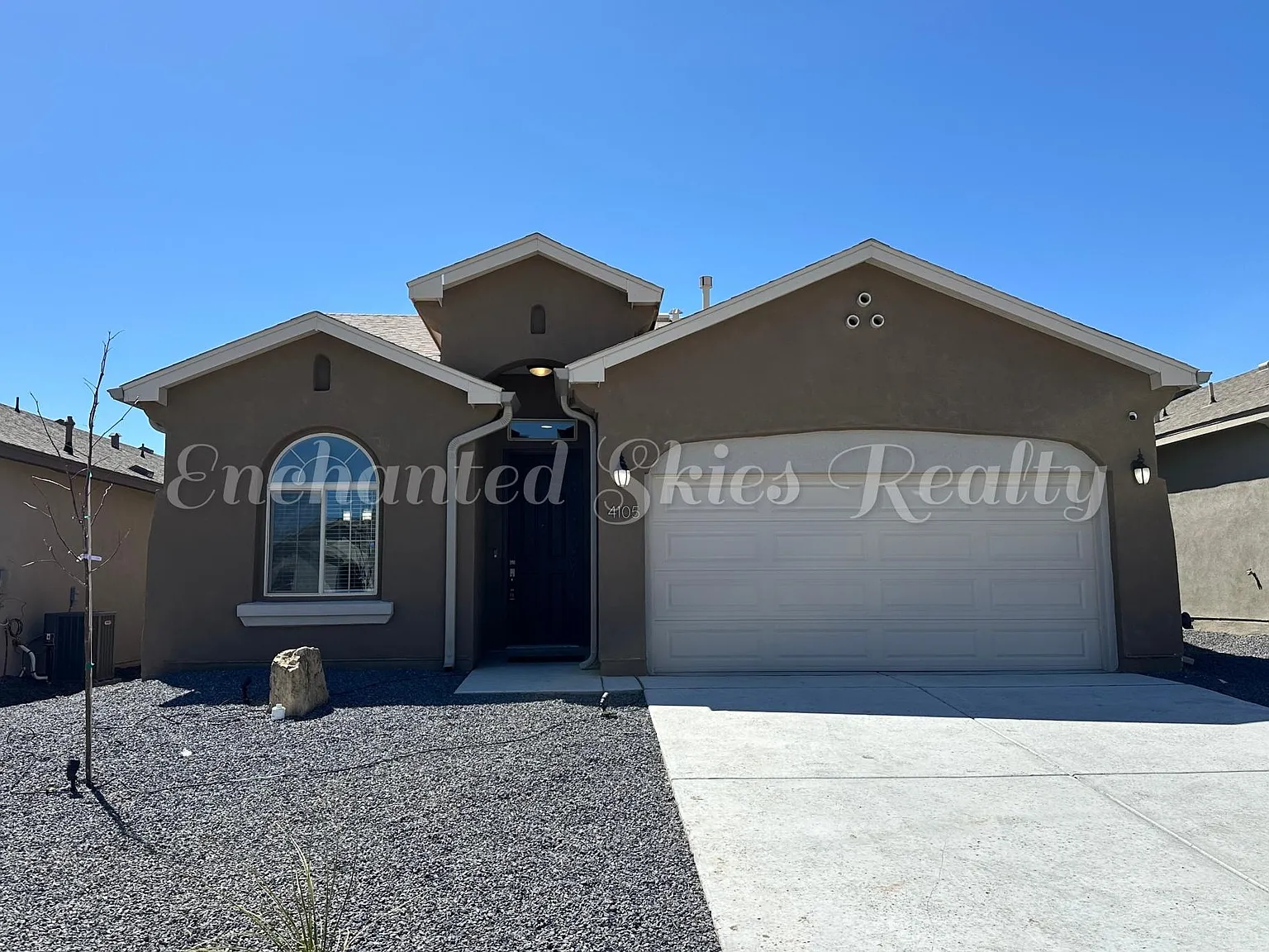 3 bed, 1684 sqft, $2,295 — Photo 1