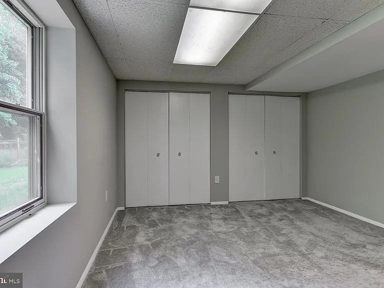 12702 N Point Ln — Photo 10