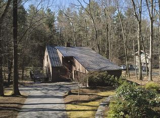 87 Morgan Cir, Amherst, MA 01002