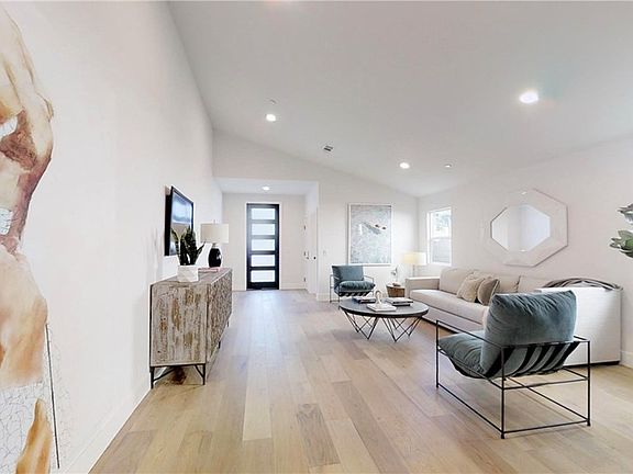 5th image of 15154 La Maida St