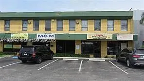 2001 N Dixie Hwy #4 — Photo 8