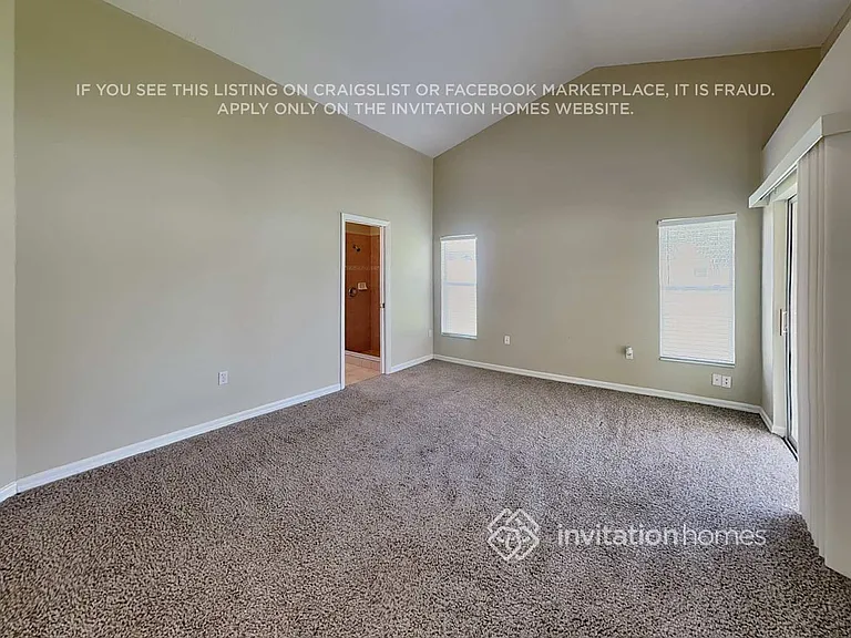 1260 Creekview Ct — Photo 6