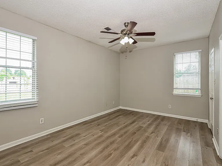 3918 Autumn Harvest Ln — Photo 11