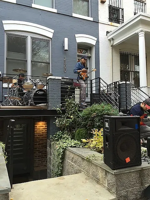 1 bed, 600 sqft, $2,400 — Photo 2